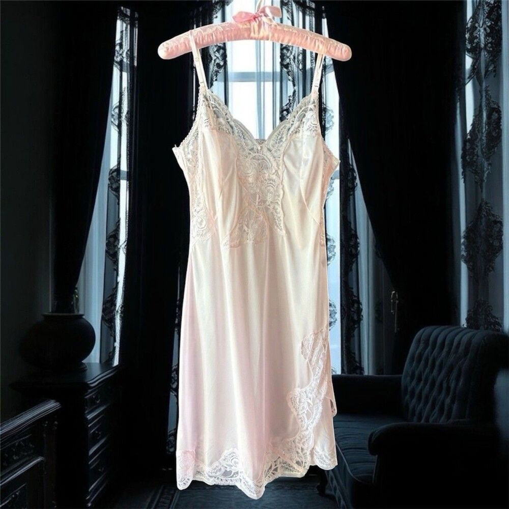 NWOT Vivian Pink Nylon Lace Chemise Slip Coquette Lingerie Size M